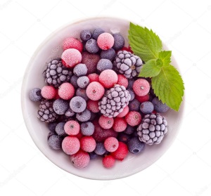 Замороженные ягоды: чем они полезны и как их правильно заморозить?